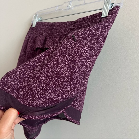ATHLETA PRINTED MESH RACER RUN SHORTS 4” VIOLET STATIC Women's Small - Picture 9 of 9